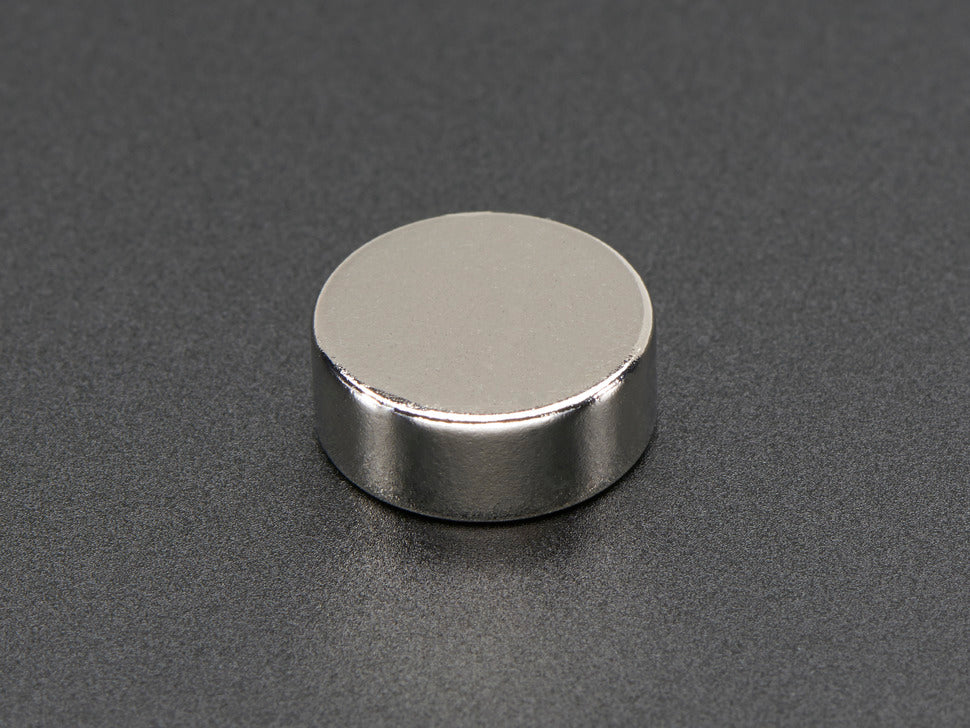 High-strength rare earth magnet